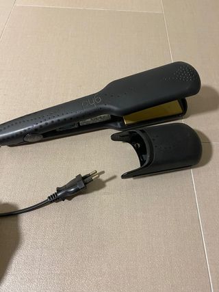 Plancha GHD de segunda mano en A Coruña en WALLAPOP