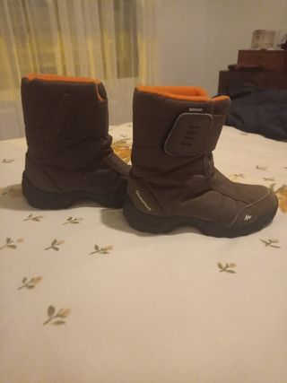 Botas pre-esqui de segunda mano por 6 EUR en Colmenar Viejo en WALLAPOP
