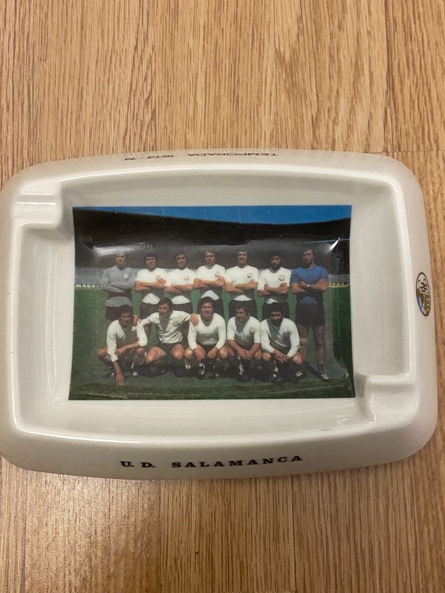 ANTIGUO CENICERO DECORATIVO U.D SALAMANCA1973/74