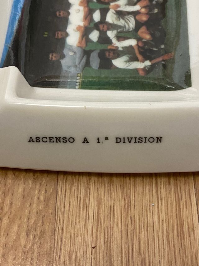 ANTIGUO CENICERO DECORATIVO U.D SALAMANCA1973/74