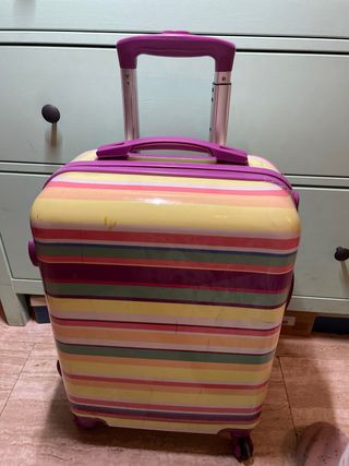 Juego de Maleta y Mochila neceser de segunda mano por 40 EUR en Sevilla en  WALLAPOP
