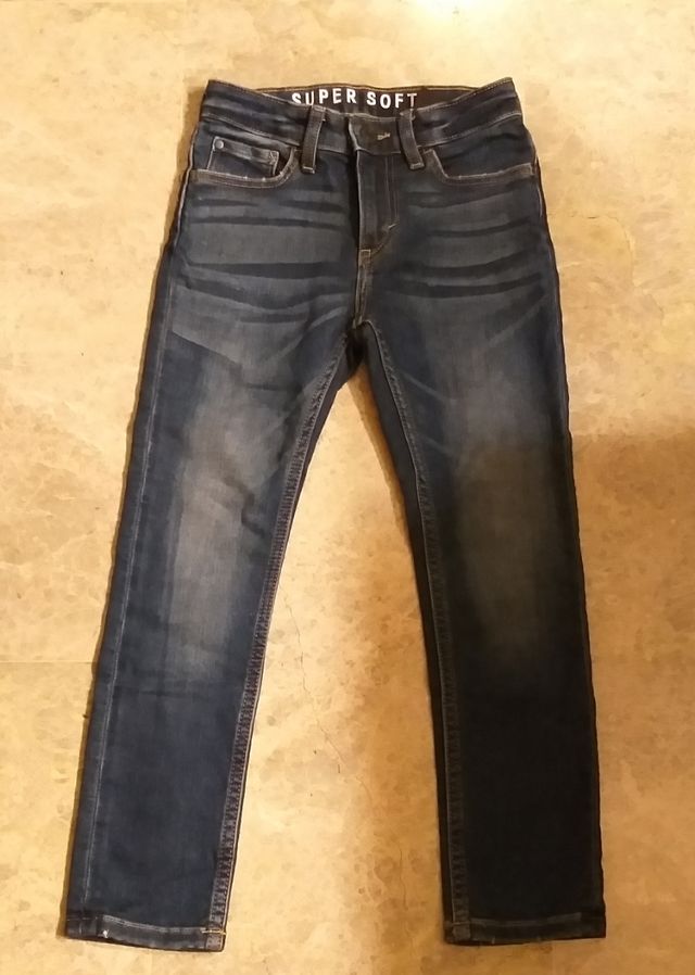 Tejano niño 6-7 años. Como nuevo (vaqueros)