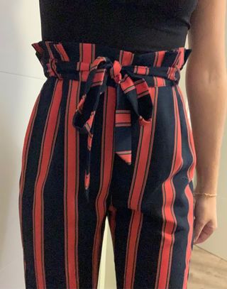 Pantalones anchos de rayas de lefties de segunda mano por 6 EUR en Alicante  en WALLAPOP