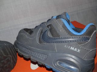 Zapatillas NIKE AIR MAX (camara aire) 21 (11cms) de segunda mano por 20 EUR  en Madrid en WALLAPOP