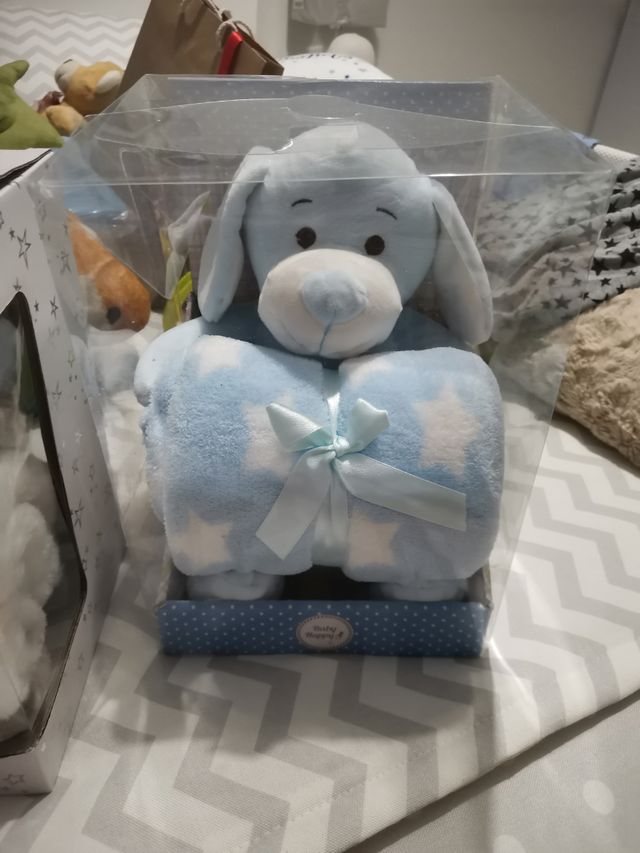 peluche más manta la unidad a 10 €