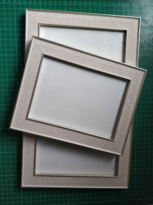 marcos de fotos dorado madera