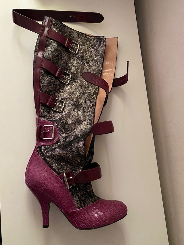 Botas de cuero rosa y dorado. Espectaculares