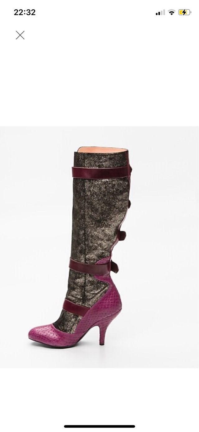 Botas de cuero rosa y dorado. Espectaculares