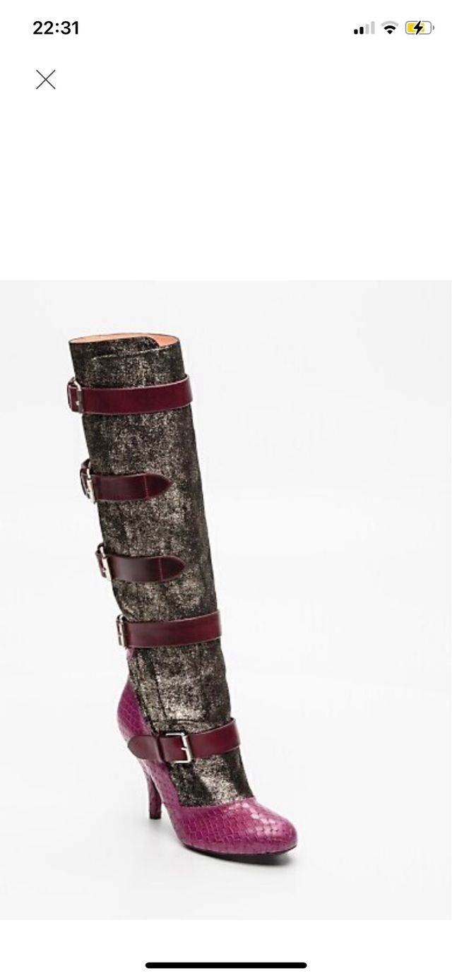 Botas de cuero rosa y dorado. Espectaculares