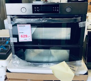 Horno Pirolitico Dual Cook Samsung NV75N5671RM de segunda mano por 629 EUR  en Madrid en WALLAPOP