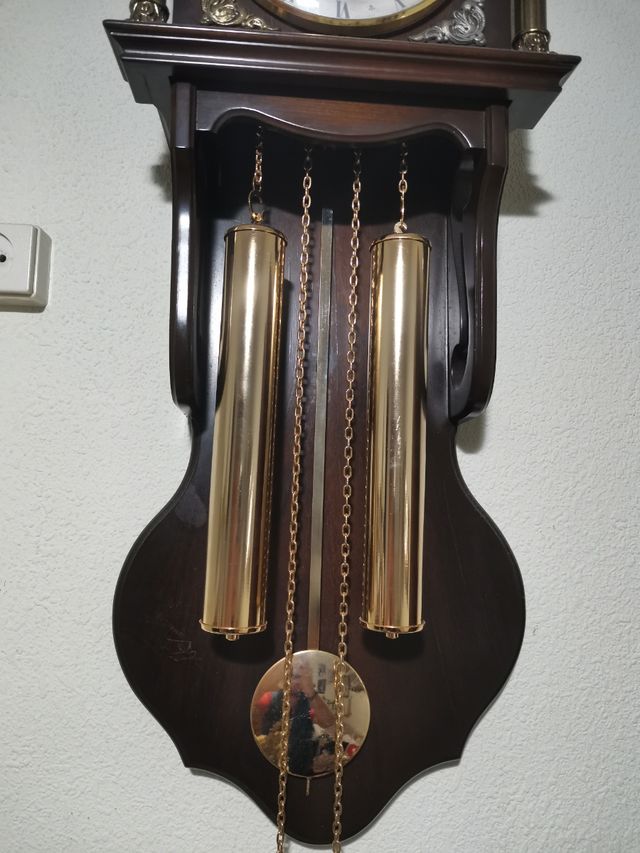 Rellotge de paret marca Hübner amb pèndul