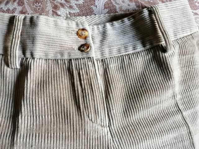 Pantalón corto de pana