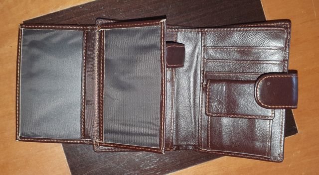 CARTERA BILLETERA PIEL PLEGABLE MARRON CON CIERRE