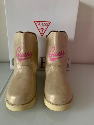 Botas Guess. Talla 32. NUEVAS de segunda mano por 35 EUR en Santander en  WALLAPOP