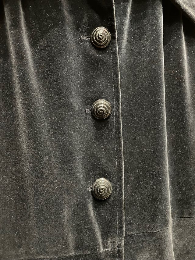 Abrigo fiesta negro terciopelo TS