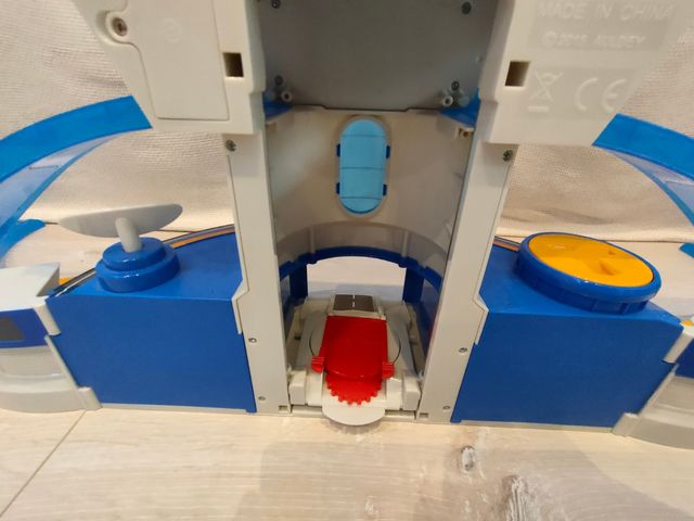 SUPER WINGS AEROPUERTO INTERNACIONAL