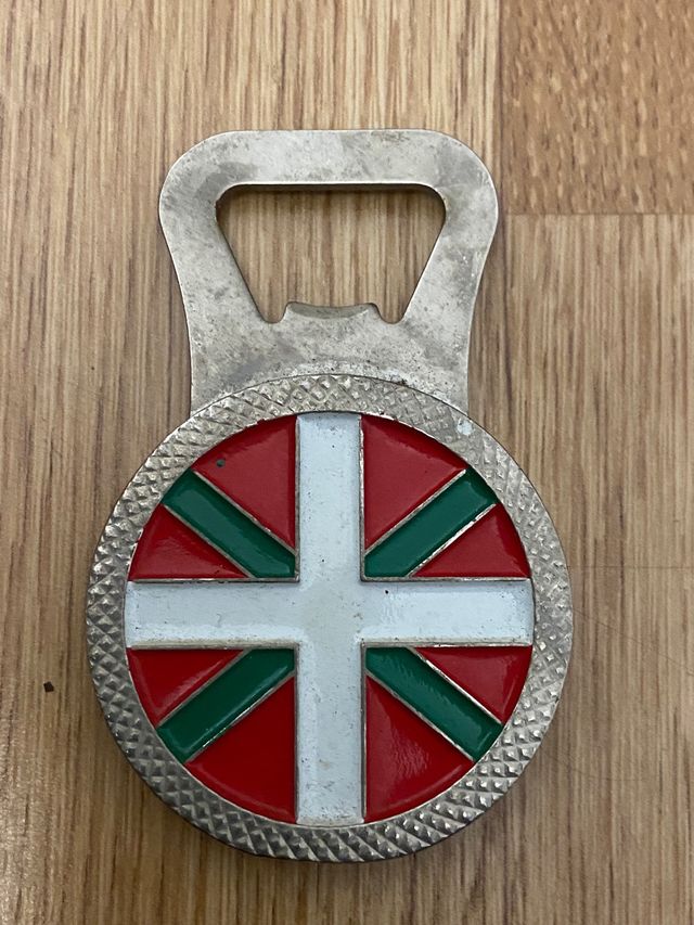 ANTIGUO ABRIDOR IKURRINA BANDERA EUSKADI