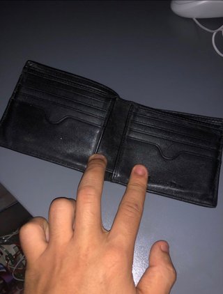 BILLETERA MASSIMO DUTTI de segunda mano por 10 EUR en L\\'Hospitalet de  Llobregat en WALLAPOP