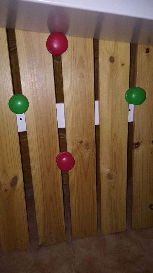 perchero infantil estantería Montessori