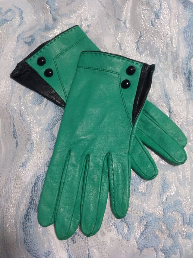 Guante de diseño en piel.ECONOMICOS
