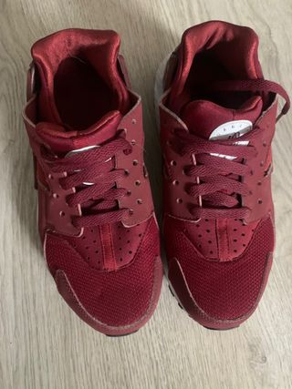 Bambas nike huarache de segunda mano por 10 EUR en Figueres en WALLAPOP