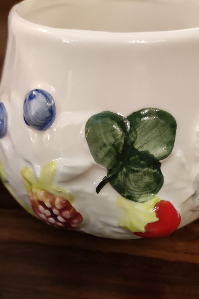 Azucarero y jarrita.