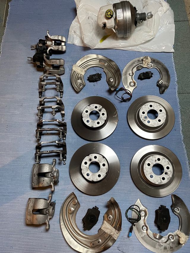 Juego de Frenos BMW 320d G21