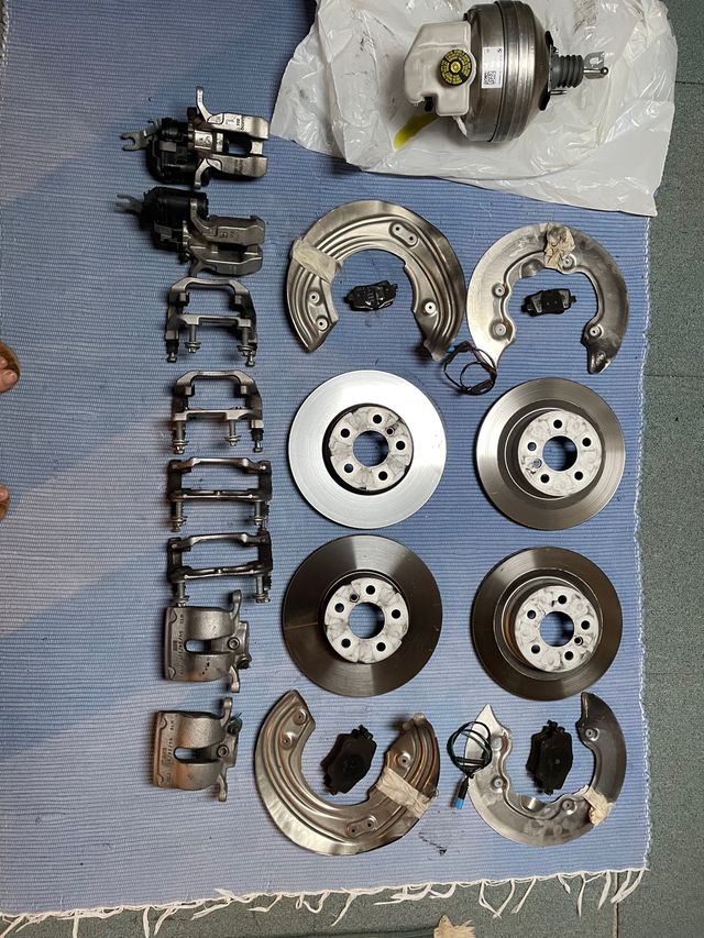 Juego de Frenos BMW 320d G21