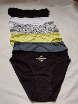 Braguitas Carrefour de algodón talla M. de segunda mano por 5,99 EUR en  Salamanca en WALLAPOP