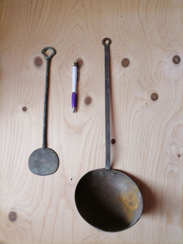 Badila e secchiello in bronzo