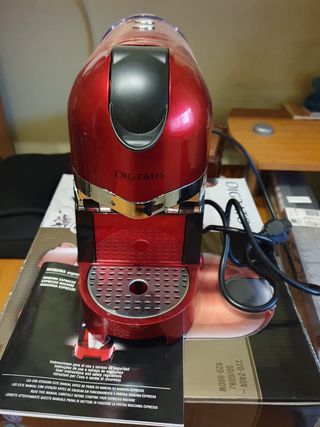 Cafetera de cápsulas Digrato de segunda mano por 20 EUR en Palma de  Mallorca en WALLAPOP