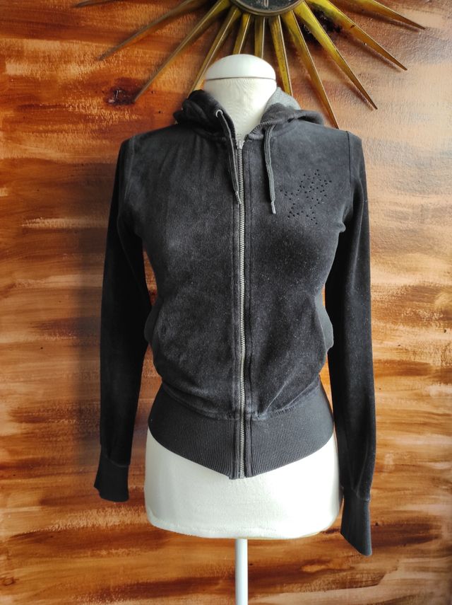 Sudadera de terciopelo.