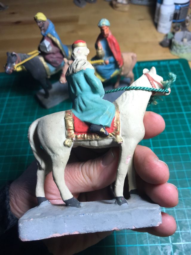 Tres reyes magos a caballo