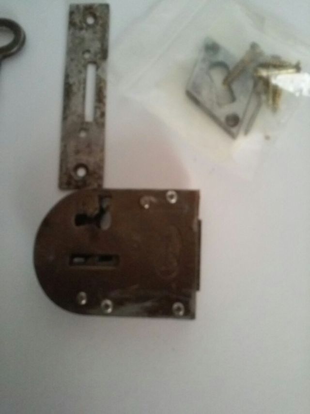 Cerradura para embuchar. Código, C. 5