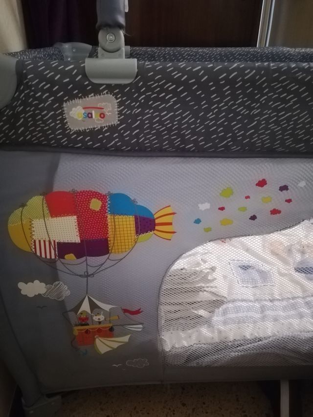 Cuna cambiador y parque infantil