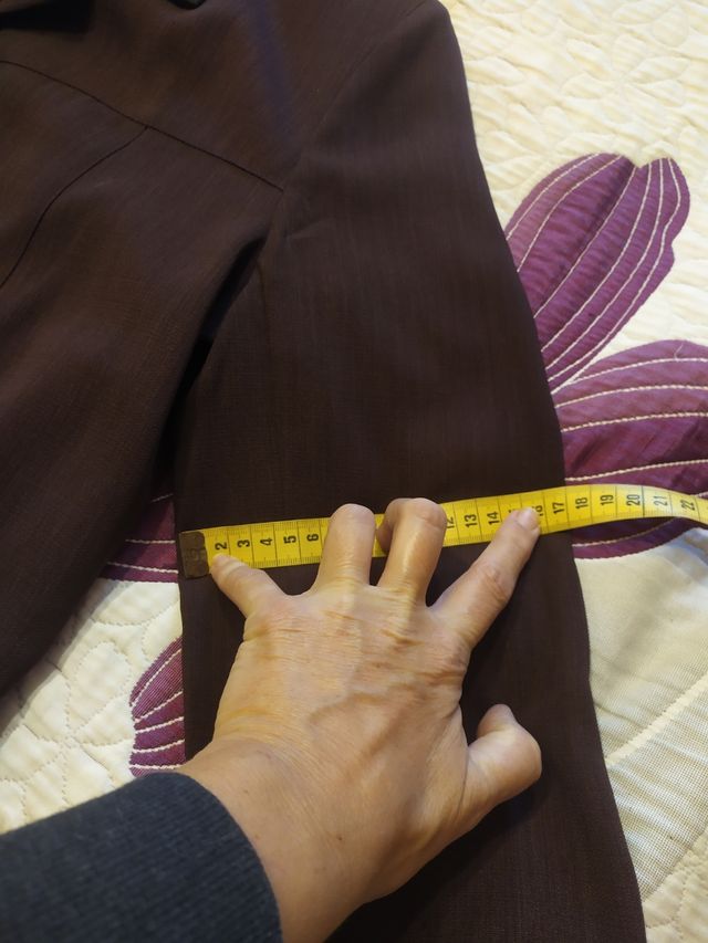 chaqueta marron talla 42