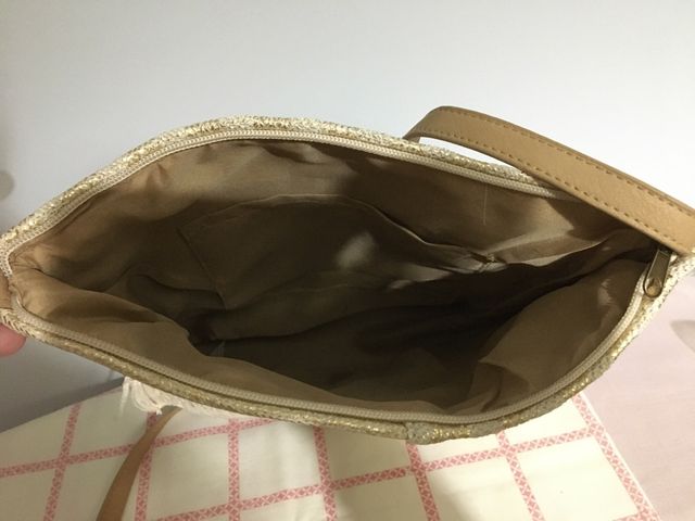 Bolso beis/dorado ,sin estrenar