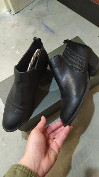 Botines número 38 de segunda mano por 5 EUR en San Fernando de Henares en  WALLAPOP