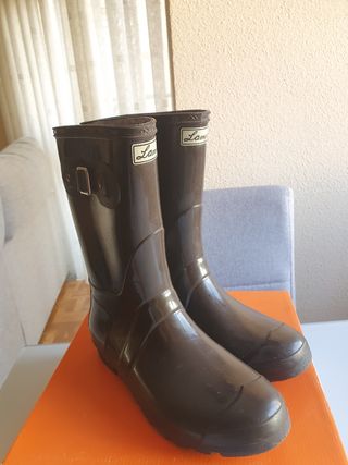 Botas agua marrones Lampo. de segunda mano por 25 EUR en Zamora en WALLAPOP