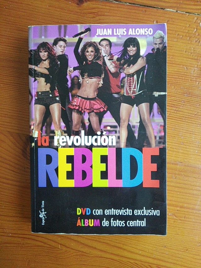 pack serie Rebelde, álbum+libro