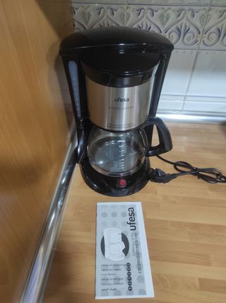 Cafetera Ufesa CG7232 de segunda mano por 20 EUR en Ciudad Real en WALLAPOP