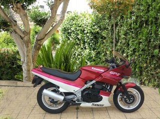 KAWASAKI GPZ 500  Manual.Propiet pr 7 € en tu casa