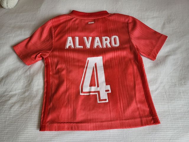 Equipaje Real Madrid 3-4 años con nombre de Álvaro
