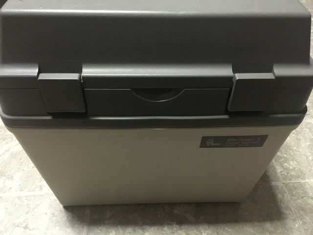Nevera portátil CAMPING  12v