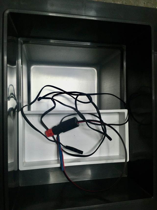 Nevera portátil CAMPING  12v