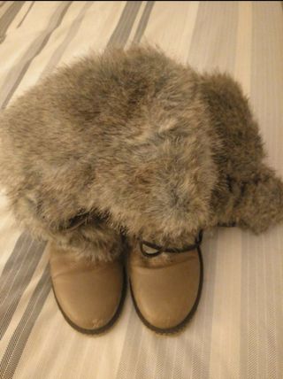 Botas apreski de ZARA de segunda mano por 25 EUR en Bilbao en WALLAPOP