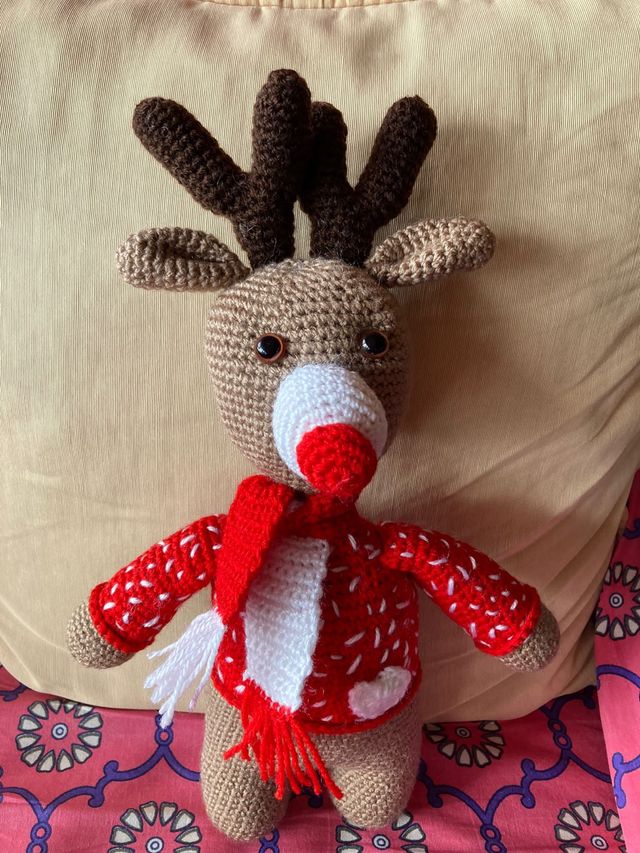 Muñeco Amigurumi Reno Navideño