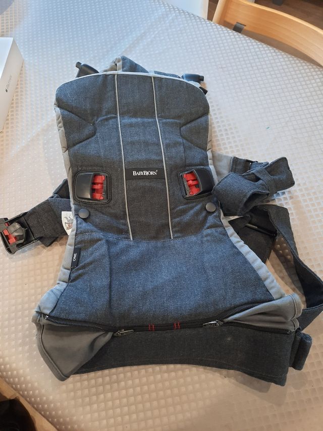 Mochila Porta bebé BABYBORN