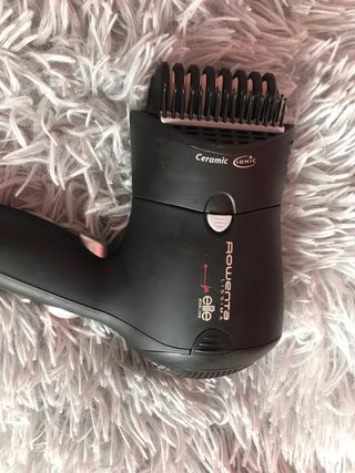 Secador alisadle ceramic ioníc rowenta lissima de segunda mano por 40 EUR  en Valladolid en WALLAPOP
