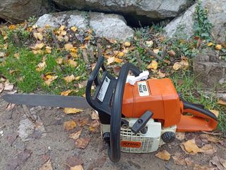 Motosierra Stihl 023 de segunda mano por 230 EUR en La Bisbal d\\'emporda en  WALLAPOP